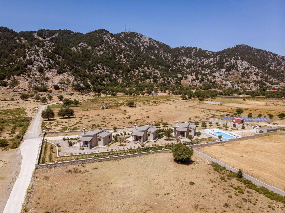 Village Vila *