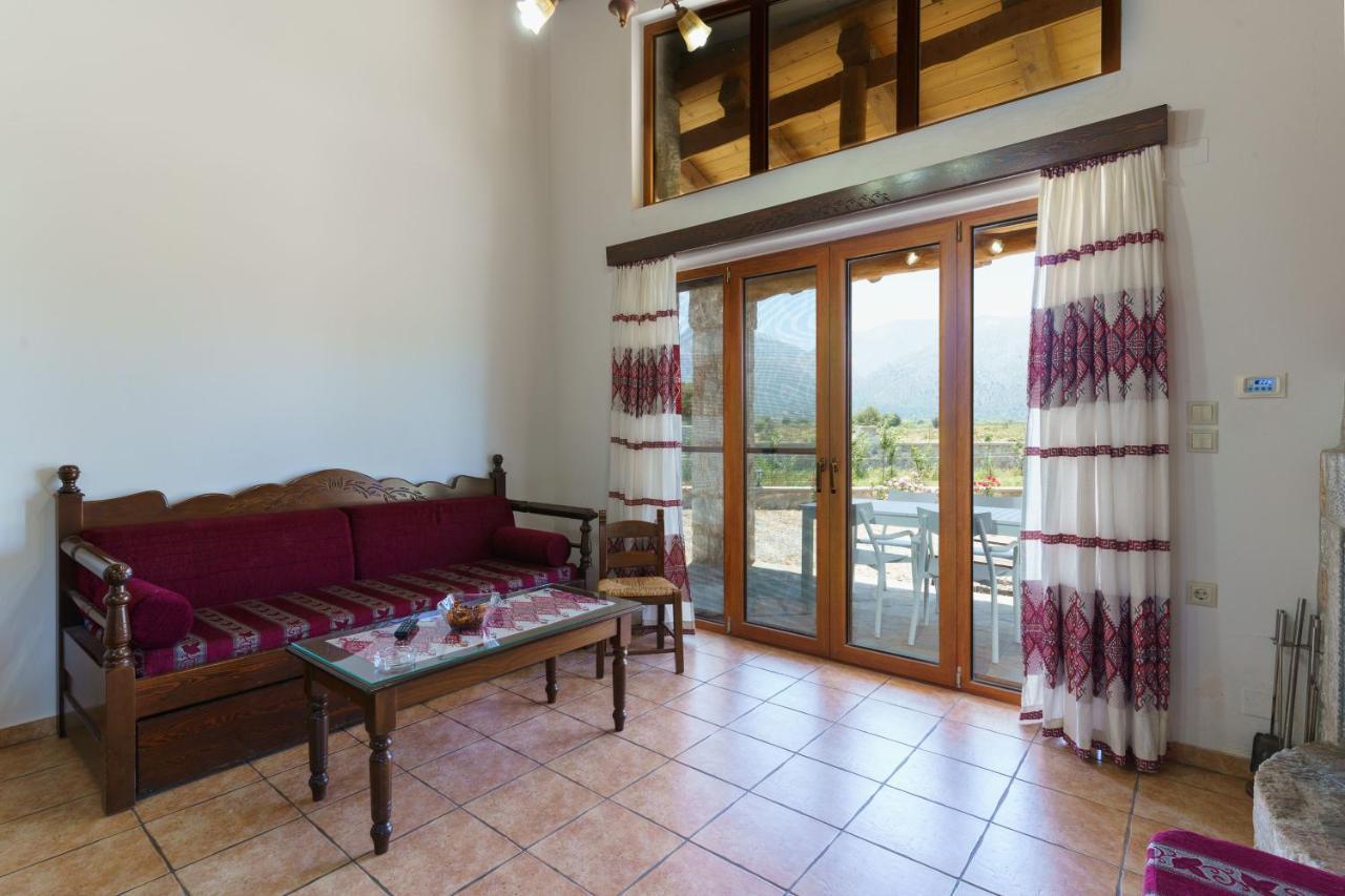 Vila Village *